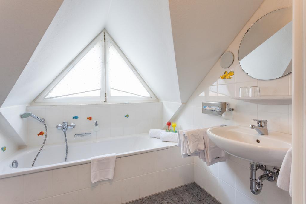 Villa Katharina Penthouse Wohnung فيلنغن الغرفة الصورة